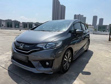 Honda Jazz V in Bandar Puteri Puchong, SGR