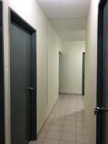 Room in Putatan, SBH