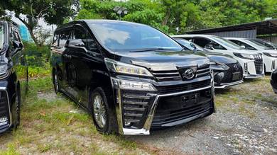 Toyota Vellfire GOLDEN EYES II in Damansara, KUL