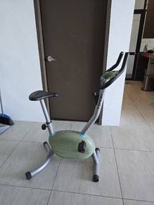 lndoor exercise bike