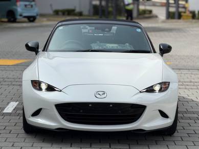 2022 Mazda Roadster S LEATHER PACKAGE