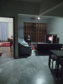 Private Apartment & Homestay