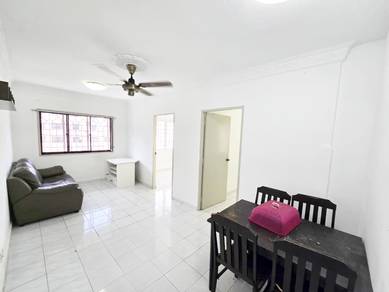 Apartment For Sale in Lestari Apartment