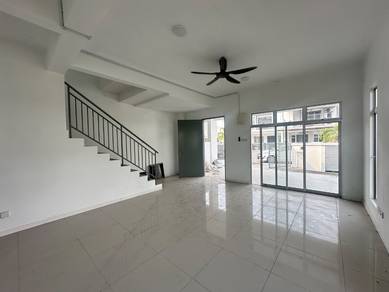 2-storey Terraced House For Sale in Banting,SGR