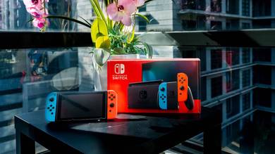 Nintendo Switch Console (NEON BLUE/RED) V2