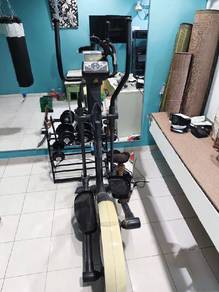 Reebok cross-trainer exercise mechine