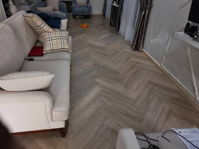Pembekal dan pasang,vinylfloor dan carpet surau