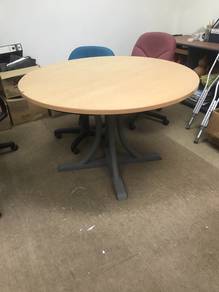 Round Table 4ft for sale