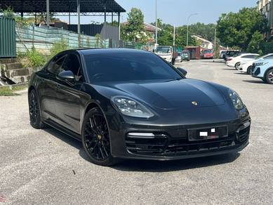 Porsche Panamera 4S in Kajang, SGR