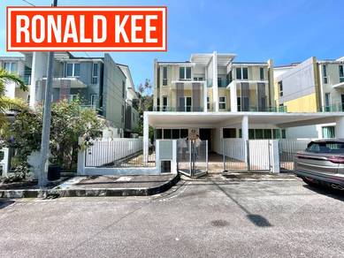 Semi-Detached House For Sale in Sungai Ara,PNG