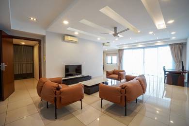 Condominium For Rent in The Peak Vista