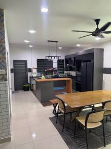 Room in Kota Kemuning, SGR