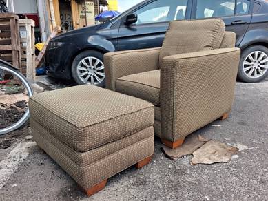 drexel Heritage lounge chair with ottoman