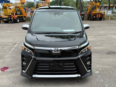 Toyota Voxy ZS KIRAMEKI III in Johor Bahru, JHR