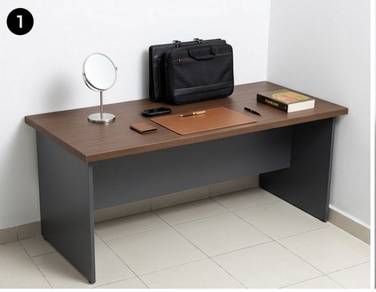 Study/Office Desk- Good condition 