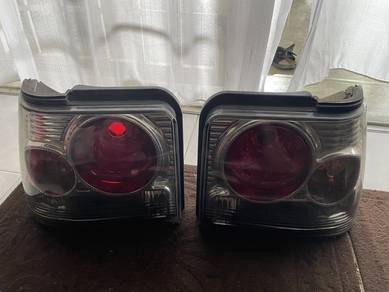 Lampu kereta iswara
