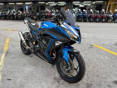 Kawasaki Ninja 300