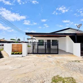 Terraced House For Sale in Miri,SWK