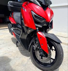 Yamaha XMAX
