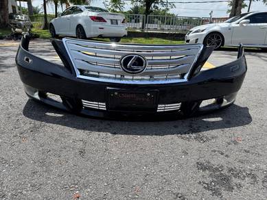 No 21-6-6 Lexus LS600HL Hybrid UVF46 Front Bumper