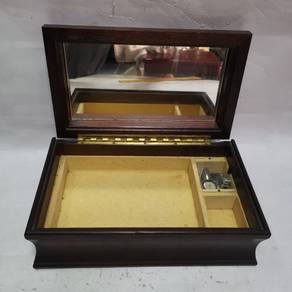 Antique Vintage Music Jewelry Box Wood Chest Works