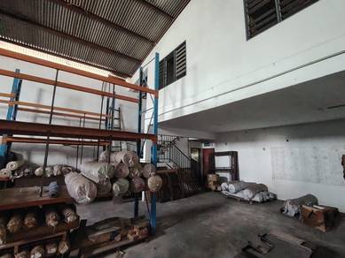 Warehouse / Factory For Sale in Durian Tunggal,MLK