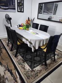meja makan 