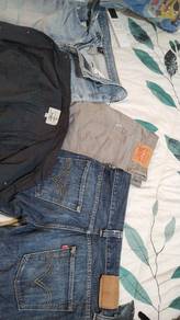 jeans levis masih elok