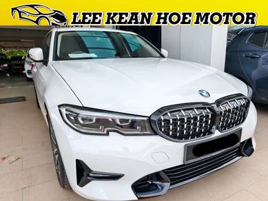 BMW 320i 20i SPORT in Perai, PNG
