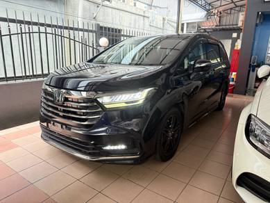 Honda Odyssey EXV in Ampang Hilir, KUL