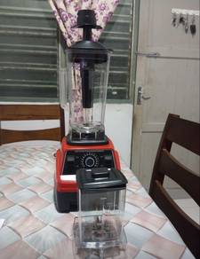 blender,chopper,vacum,drill,waffle maker,toaster