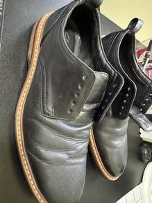 Kasut Clarks