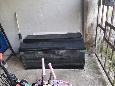 Tank 4 x 18 x 18