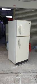 Refrigerator LG 2door fridge refrigerator 300L