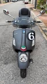Vespa GTS Super 300