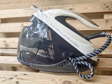 Philips steam iron GC9630