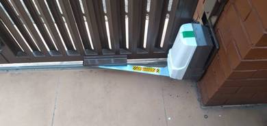 Advance & Lasting Green Machine Top Auto Gate