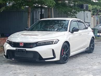 Honda Civic Type R TYPE R in Old Klang Road, KUL