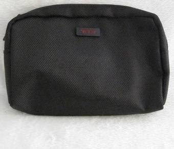 Tumi Delta Airline Amenity Bag