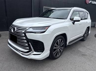 Lexus LX 700 H in Petaling Jaya, SGR