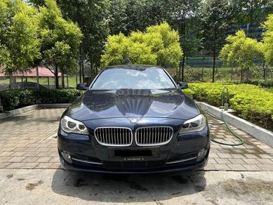 BMW 523i 23i HIGH-LINE in Shah Alam, SGR