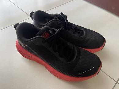 skecher maxroad 5 size 43