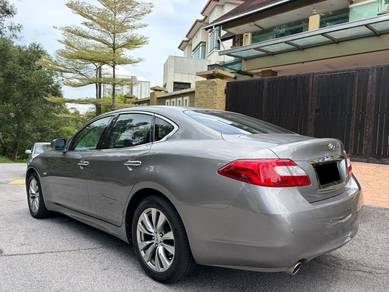Infiniti Q70 70 in Seri Kembangan, SGR