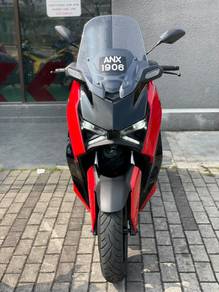 Yamaha XMAX