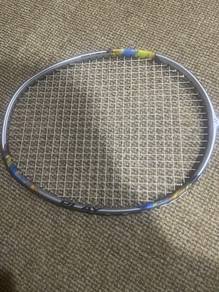 Raket Yonex (2 raket)