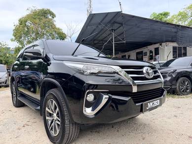 Toyota Fortuner SRZ 4X4 in Muar, JHR