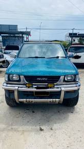 Isuzu Invader TFS55HD CREW CAB in Kota Kinabalu, SBH