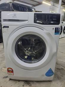 7.5kg Electrolux washing machine cantik 