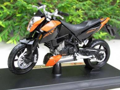 Maisto 1-18 KTM 690 Duke Diecast Streetbike