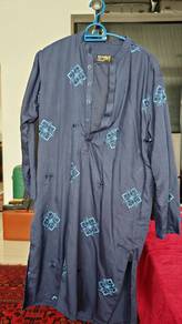 Men's Embroidered Navy Blue Kurta (Authentic from